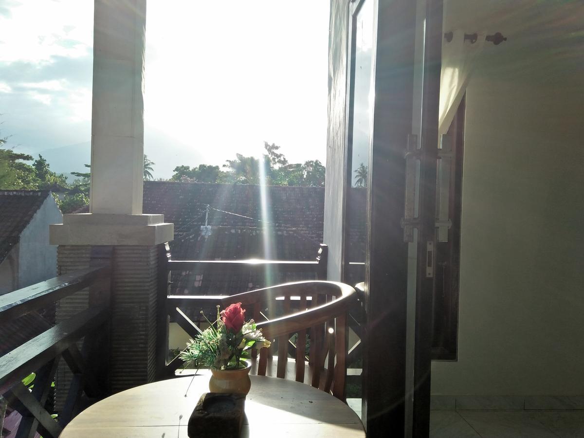 Tira Amed Homestay Extérieur photo